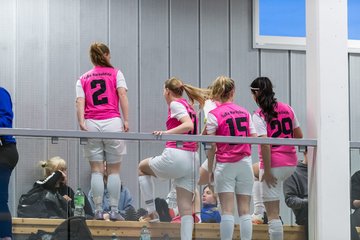 Bild 51 - F Loewinnen Hallen Cup